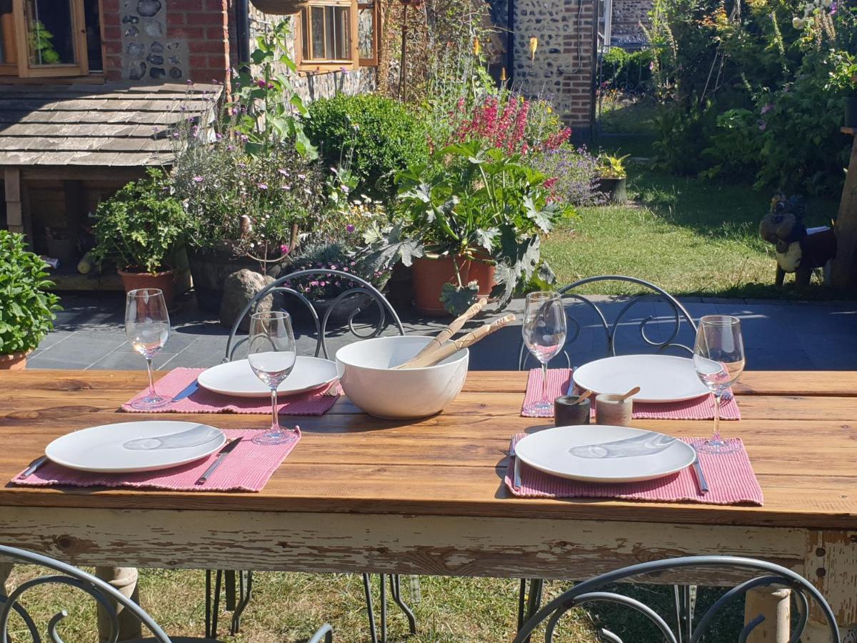 Delightful Cottage On The River Adur Close To Brighton & The Downs No Dogs SorryUpper Beeding エクステリア 写真